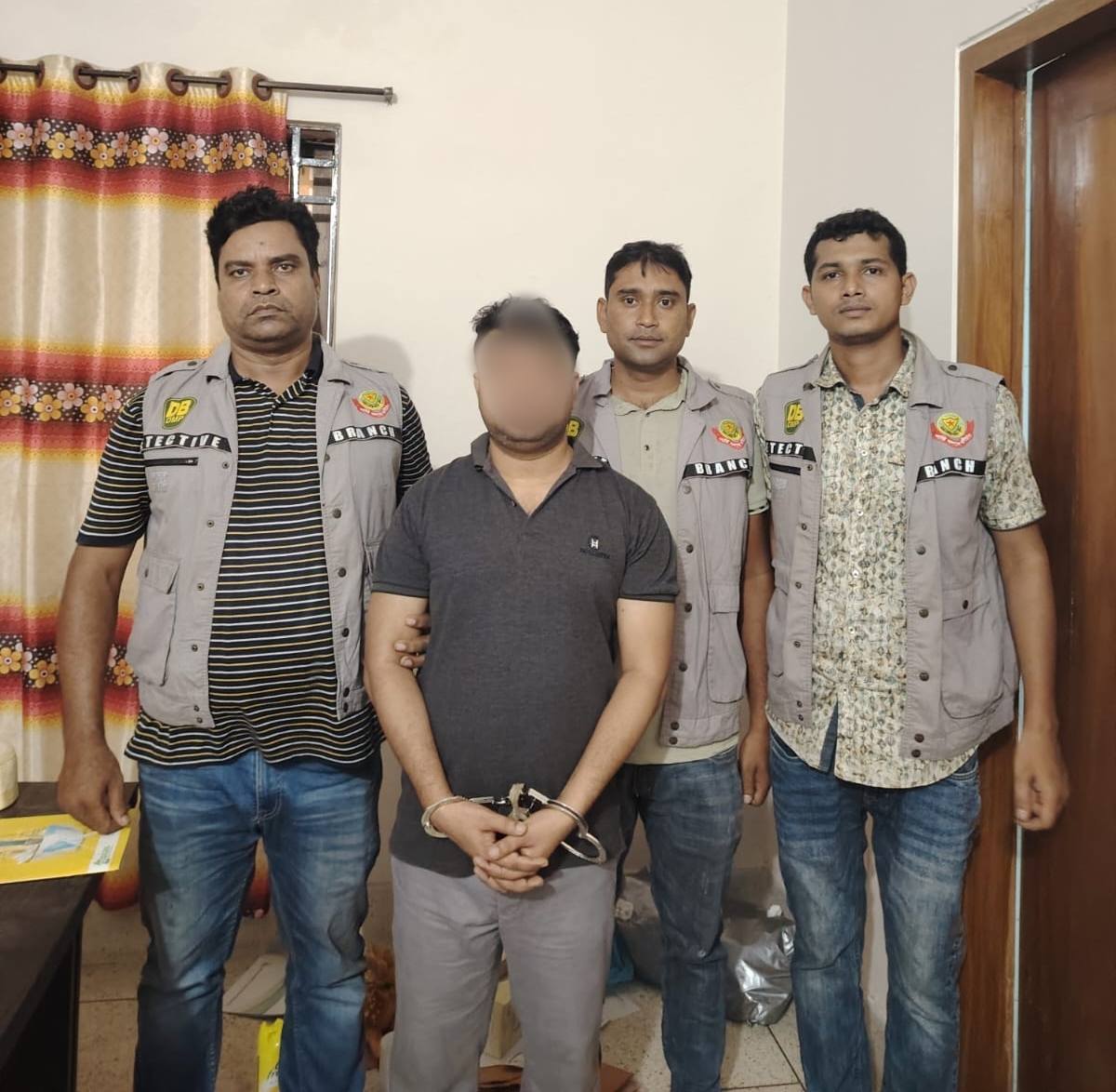 সনদপত্র জালিয়াতি চক্রের মূলহোতা গ্রেপ্তার, বিপুল পরিমাণ জাল সনদ উদ্ধার