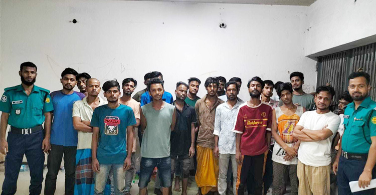 মোহাম্মদপুরে বিশেষ অভিযানে গ্রেপ্তার ২৬