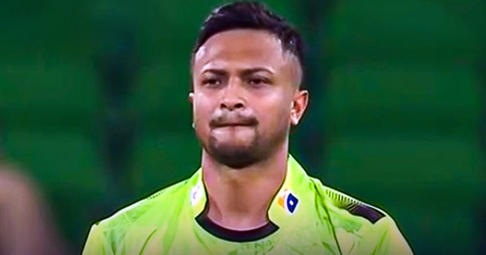 মাঠে নেমেই উইকেট নিলেন সাকিব