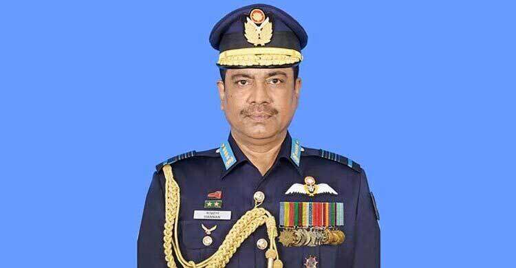 বিমানবাহিনীর সাবেক প্রধান হান্নান ও পরিবারের ৩৮ ব্যাংক হিসাব জব্দ