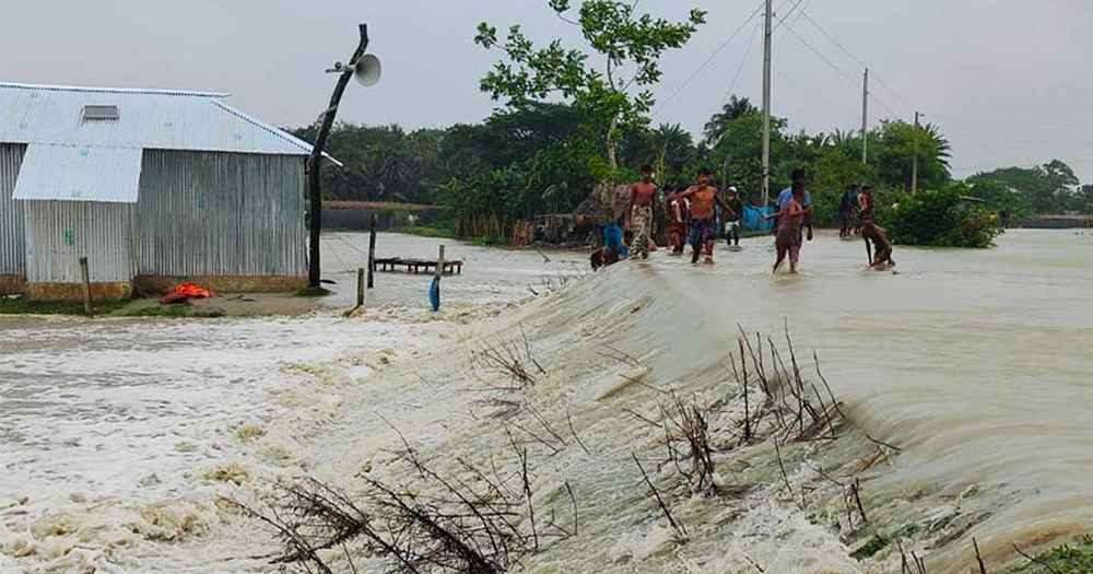 ১৬ জেলায় ৪ফুট উচু জলোচ্ছ্বাসের শঙ্কা, বন্যা ঝুঁকিতে ৬জেলা