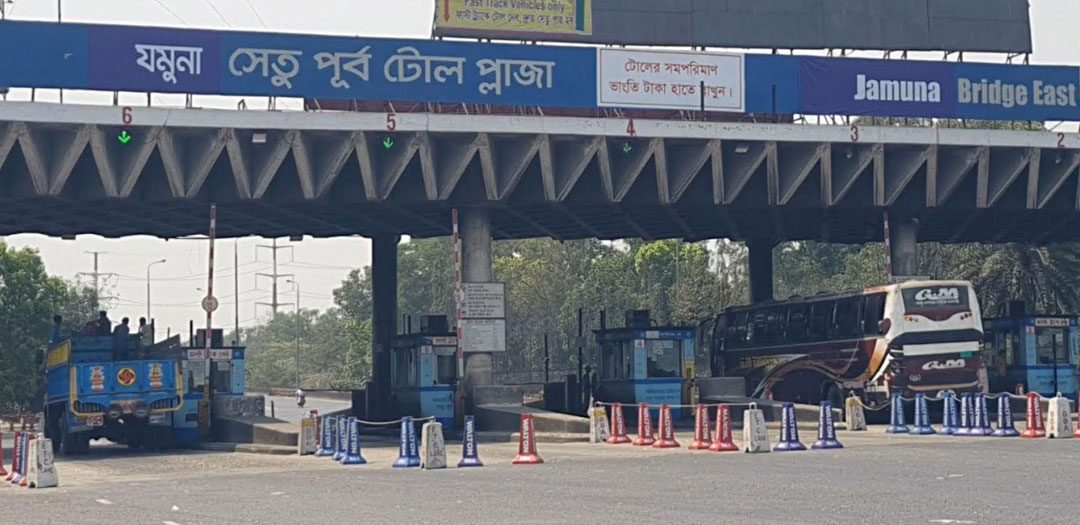 যমুনা সেতু দিয়ে ৩৩ হাজার যানবাহন পারাপার, টোল আদায় ২ কোটি ৮৬ লাখ টাকা