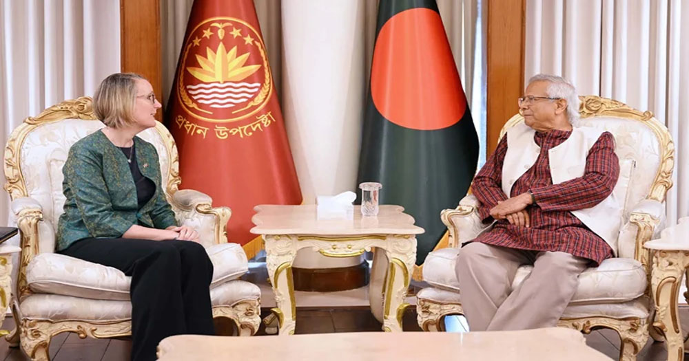 প্রধান উপদেষ্টার সঙ্গে ব্রিটিশ হাইকমিশনারের সাক্ষাৎ