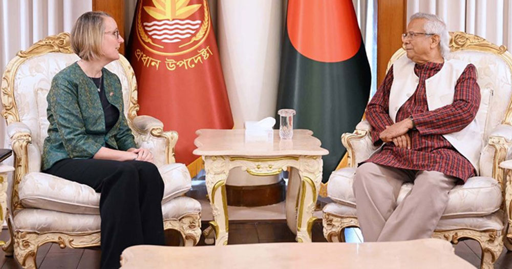 প্রধান উপদেষ্টার সঙ্গে ব্রিটিশ হাইকমিশনারের সাক্ষাৎ