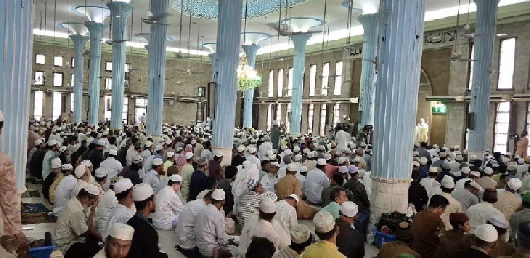 জাতীয় মসজিদে ঈদের প্রথম জামাত অনুষ্ঠিত, মুসল্লিদের ঢল