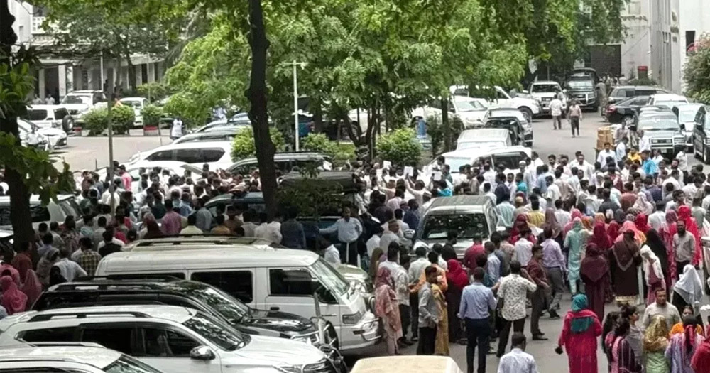 বৃহস্পতিবার সচিবালয়ে বিক্ষোভ সমাবেশের ঘোষণা কর্মচারীদের