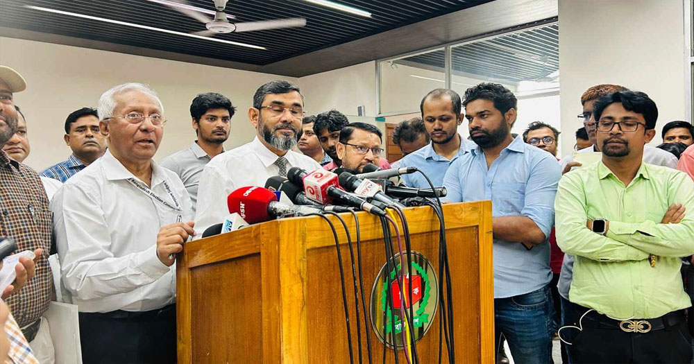 জাতীয় নির্বাচনে পোস্টার নিষিদ্ধ, প্রচারে ব্যবহৃত হবে বিলবোর্ড ও সোশ্যাল মিডিয়া: ইসি