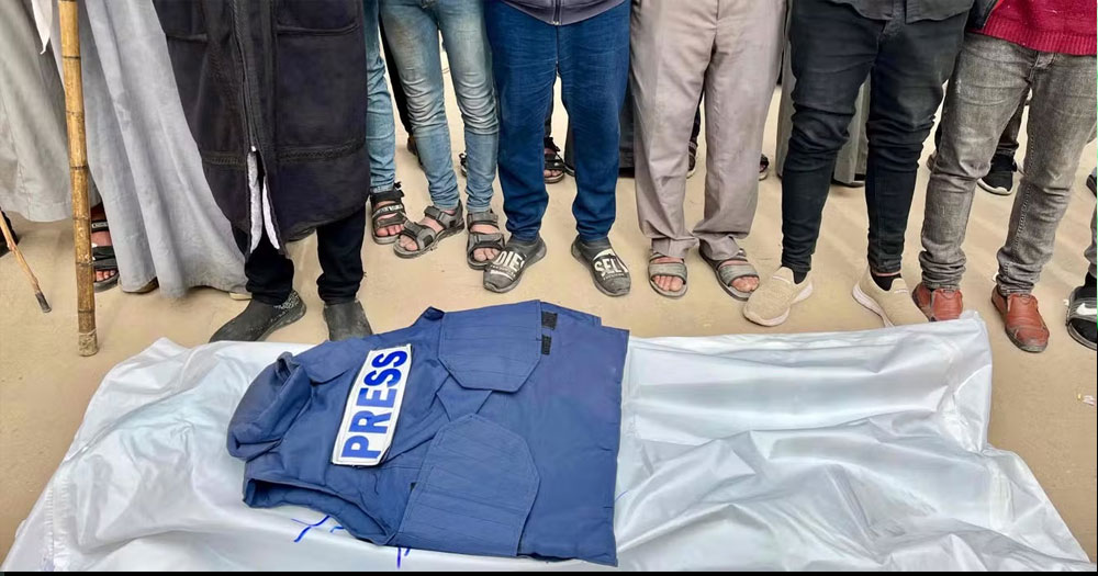 ইসরায়েল-ইরান যুদ্ধে গণমাধ্যমের ওপর কঠোর বিধিনিষেধ আরোপ: স্বাধীনতার উপর নতুন আঘাত