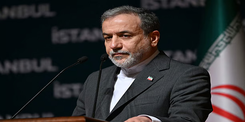 পুতিনের সঙ্গে ‘গুরুত্বপূর্ণ আলোচনার’ জন্য রাশিয়া যাচ্ছেন ইরানের পররাষ্ট্রমন্ত্রী