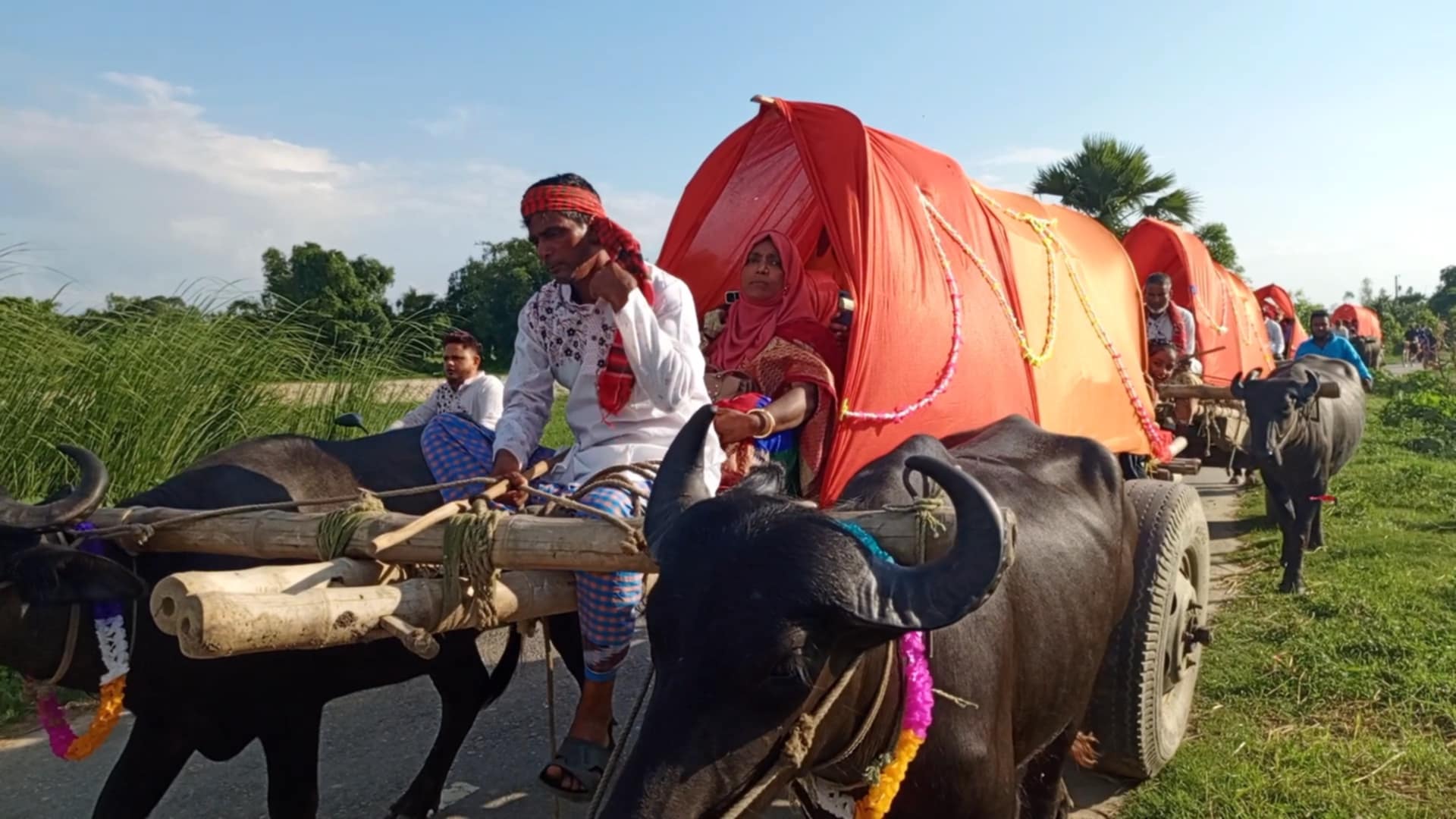 ঠাকুরগাঁওয়ে বিয়েতে ফিরে এলো শেকড়ের টান