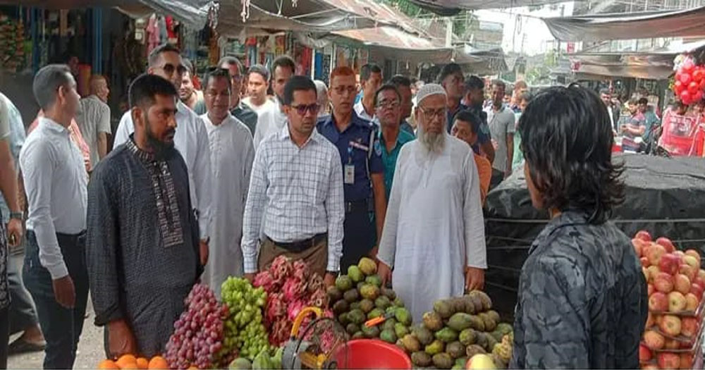 মধুখালী বাজারের ফুটপাত দখলমুক্ত করলেন ইউএনও