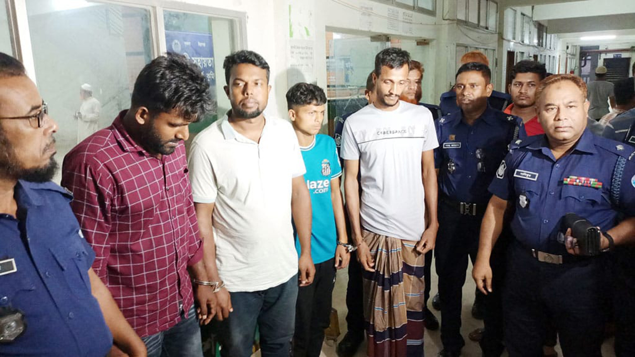 মুরাদনগরের ঘটনায় ভিডিও ভাইরালকারী ৪ জনকে কারাগারে প্রেরণ