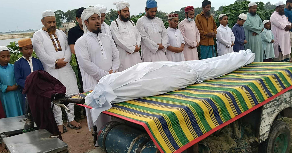 বাবার মৃত্যুর খবরে ফোন বন্ধ করে দিলেন ছেলেও!