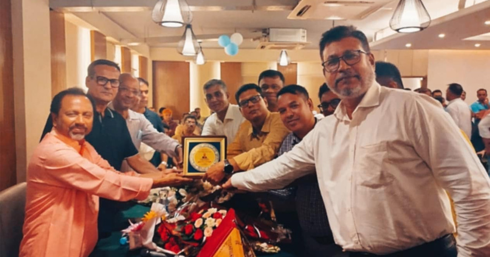 উত্তরাস্থ সিরাজগঞ্জবাসীর উদ্যোগে সাইদুর রহমান বাচ্চুকে সংবর্ধনা