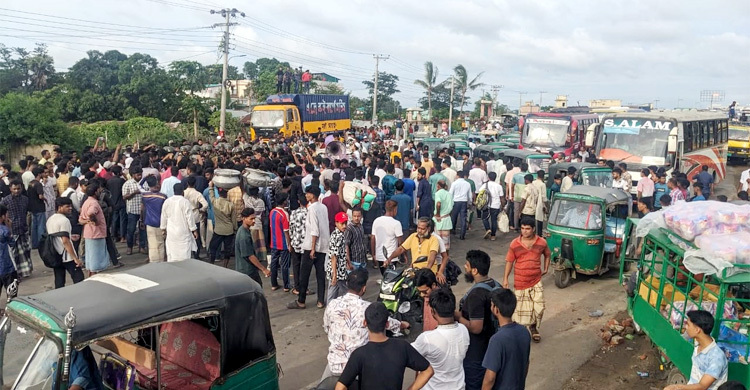 পটিয়া থানার ওসিকে প্রত্যাহারে  ১৫ ঘণ্টার আলটিমেটাম