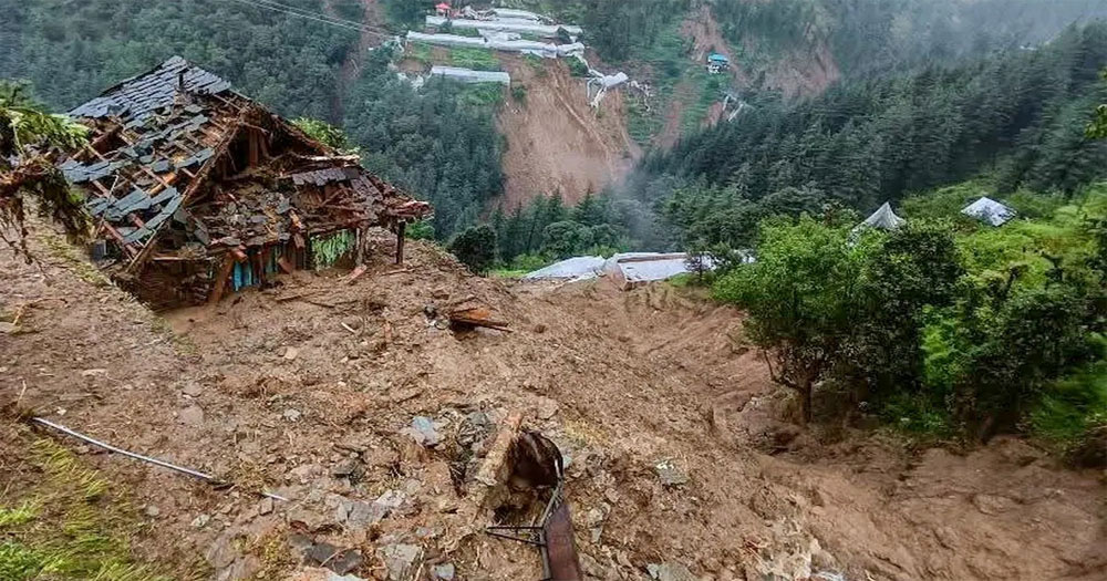 ভারতের হিমাচল প্রদেশে বর্ষার তাণ্ডব: ৬৩ জনের মৃত্যু, শত শত কোটি টাকার ক্ষতি
