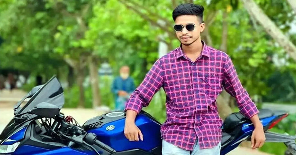 বগুড়ায় ট্রেনের ধাক্কায় কলেজ শিক্ষার্থী নিহত