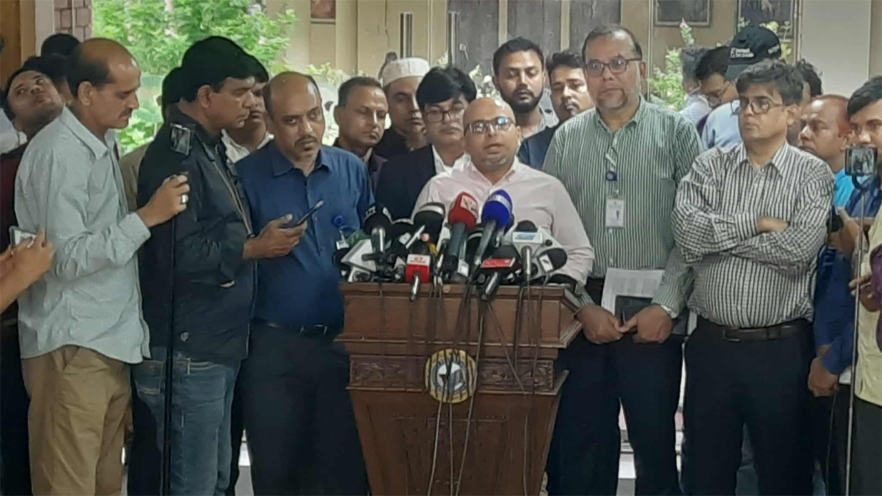 স্বার্থান্বেষী মাফিয়াদের রোষানলে পড়েছি: ফয়েজ আহমদ তৈয়্যব