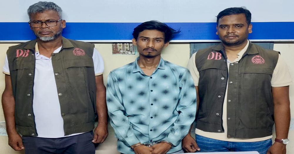 বগুড়ায় ১১শ’ পিস ইয়াবাসহ মাদক ব্যবসায়ী গ্রেপ্তার