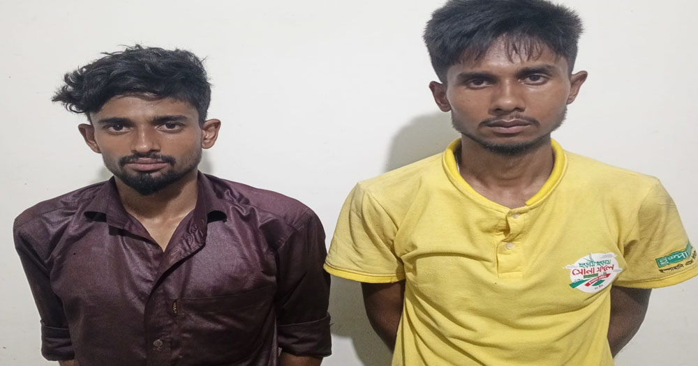 বগুড়ায় র‌্যাবের অভিযানে ২৫ কেজি গাঁজা ও ফেনসিডিলসহ ২জন গ্রেপ্তার