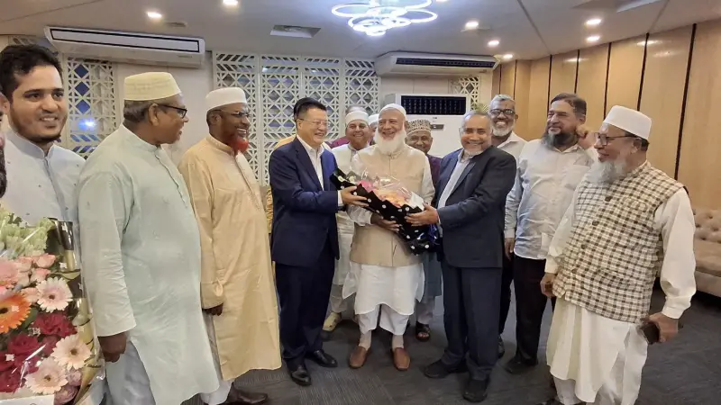 চীন সফর শেষে দেশে ফিরেছেন জামায়াত আমির