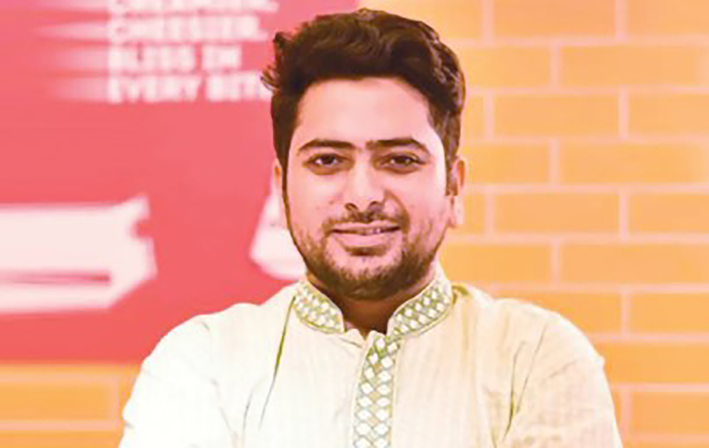 ব্লকেড এর বদলে রাস্তার পাশে অবস্থানের আহ্বান জানালেন নাহিদ