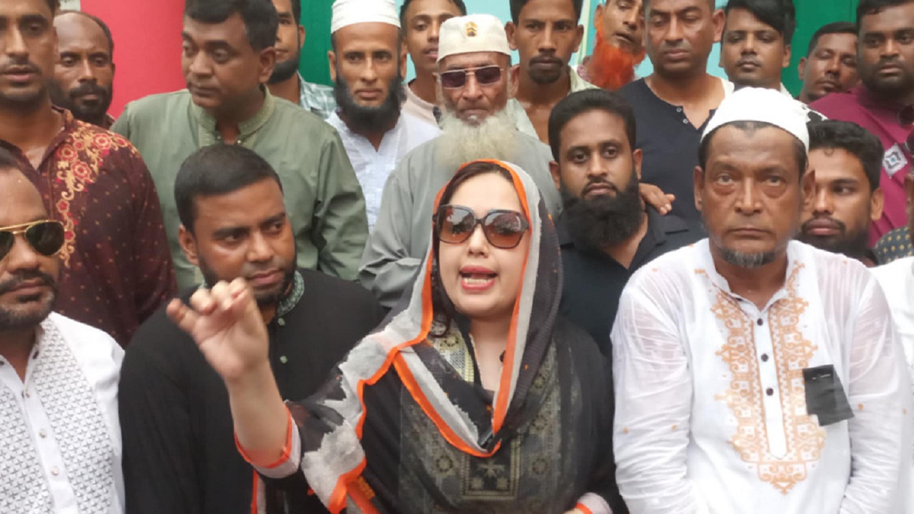 টালবাহানা বাদ দিয়ে দ্রুত ভোটের আয়োজন করুন: রুমিন ফারহানা
