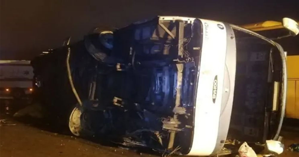 ইরানে বাস উল্টে নিহত ২১ জন
