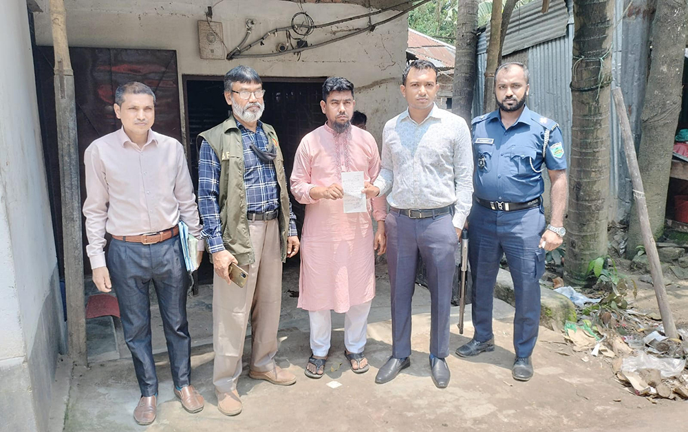 অগ্রিম তারিখ ব্যবহার করায়  ভোক্তা অধিকারের অভিযানে ৫০হাজার   টাকা জরিমানা