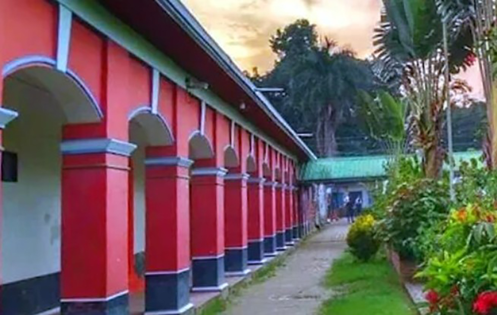 মাগুরার নাকোল রাইচরণ বিদ্যালয়ের সাবেক ও বর্তমান প্রধান শিক্ষকের বিরুদ্ধে  ৪'কোটি টাকা আত্মসাতের অভিযোগ