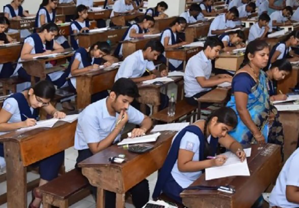 ২২ ও ২৪ জুলাইয়ের পরীক্ষা একই দিনে সকাল-বিকেল হবে : শিক্ষা উপদেষ্টা