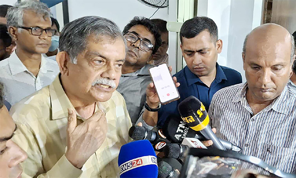 নিজে থেকে পদত্যাগের ইচ্ছা নেই, তবে সরকার বললে চলে যাব: শিক্ষা উপদেষ্টা