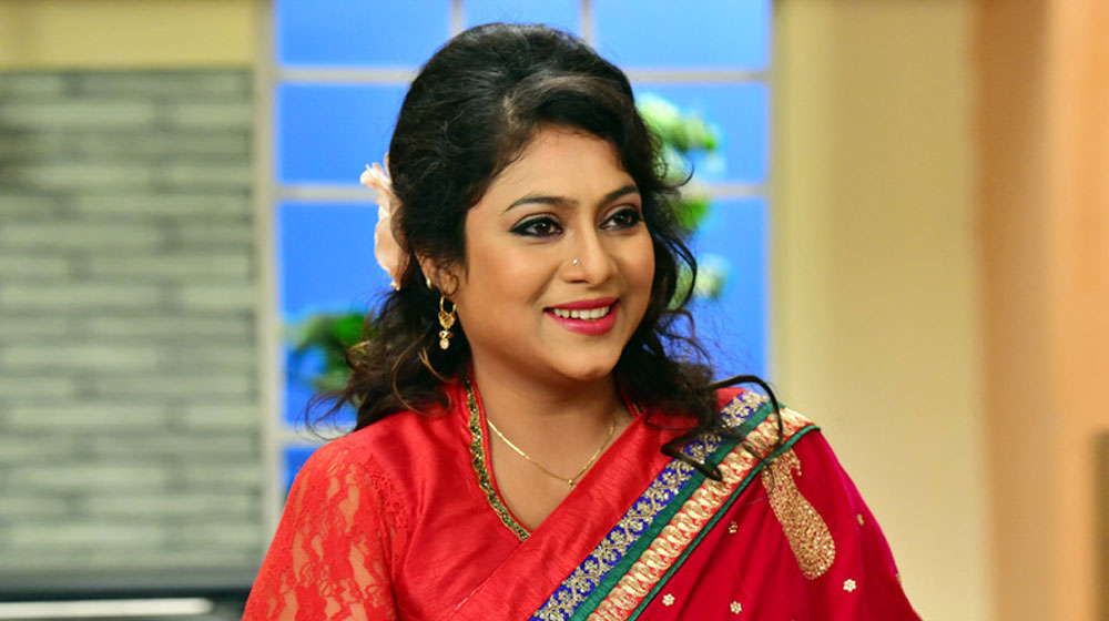 শাবনূরের নামে ভুয়া ভেরিফায়েড ফেসবুক পেজ, জড়িতদের বিরুদ্ধে আইনি ব্যবস্থা নেওয়ার ঘোষণা