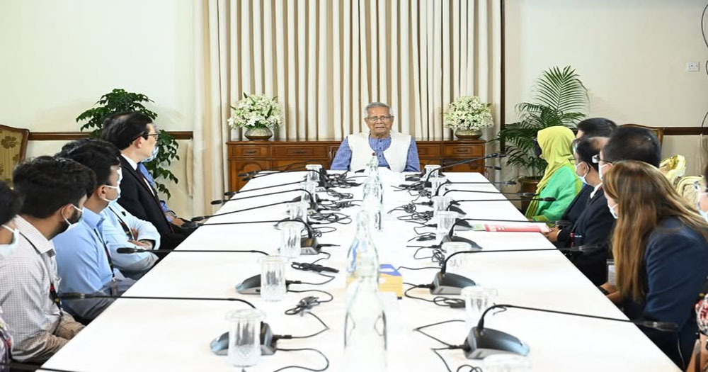 বিদেশি চিকিৎসক দলের প্রতি প্রধান উপদেষ্টার কৃতজ্ঞতা