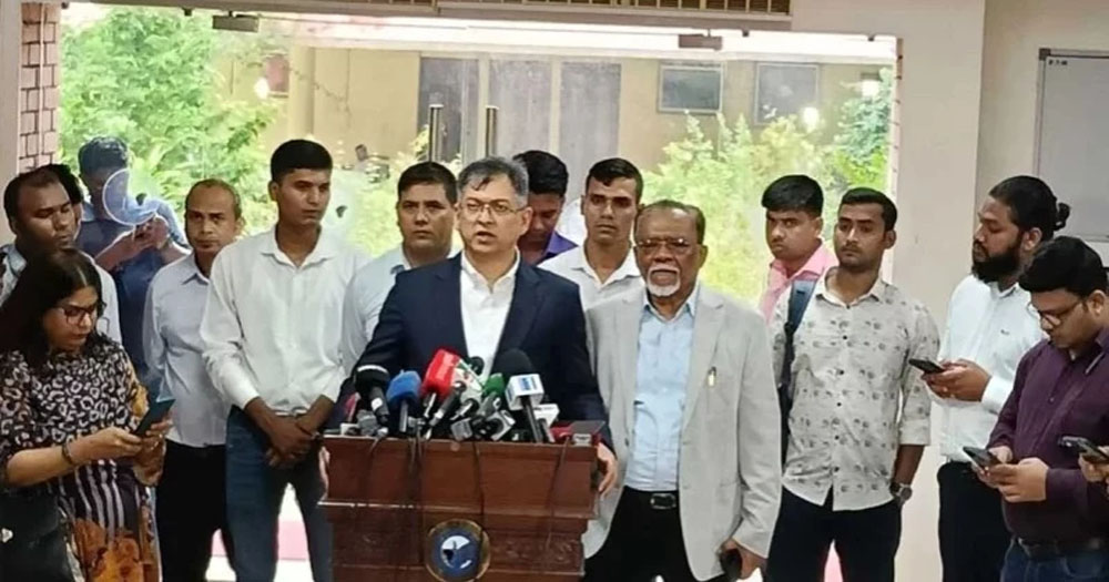 নির্বাহী বিভাগের ক্ষমতা খর্ব করলে শাসন ব্যবস্থায় ভারসাম্য নষ্ট হবে: সালাহউদ্দিন আহমদ