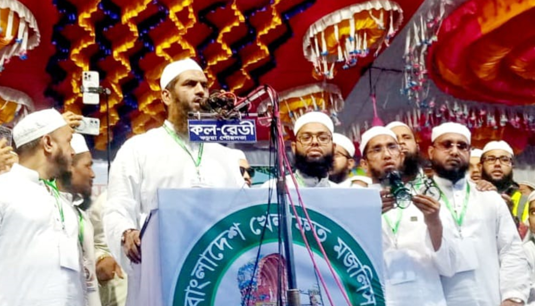 স্বাধীনতার দুশমনদের এদেশে রাজনীতি করার কোনো অধিকার নেই : মামুনুল হক