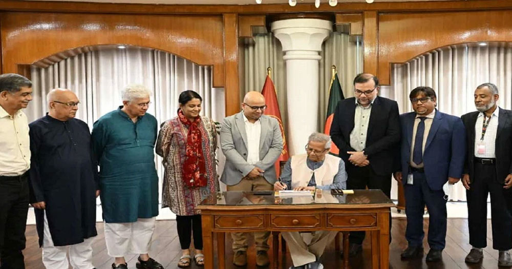 জুলাই গণঅভ্যুত্থান দিবস উপলক্ষে স্মারক ডাকটিকিট অবমুক্ত