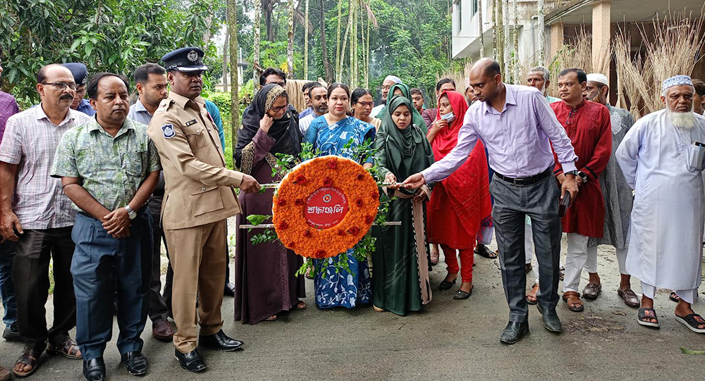 বৈষম্য বিরোধী ছাত্র-জনতার আন্দোলনে নিহত শহীদদের কবর জিয়ারত করলেন শ্রীপুর উপজেলা প্রশাসন