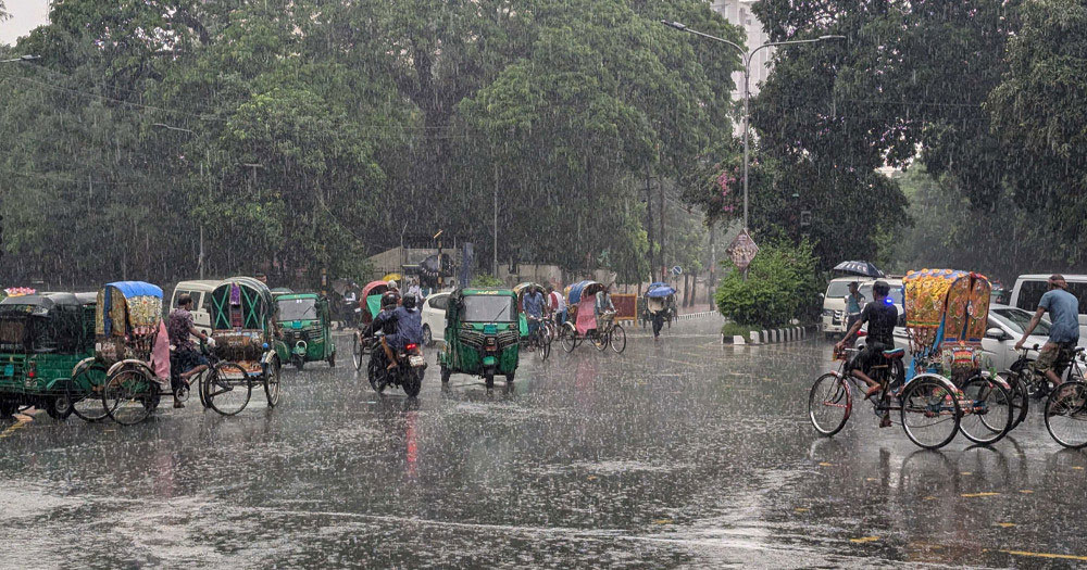 ঢাকায় বজ্রবৃষ্টির সম্ভাবনা, বাড়তে পারে তাপমাত্রা
