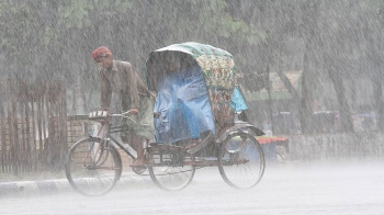 সারা দেশে টানা বৃষ্টির আভাস, তাপমাত্রা কমতে পারে