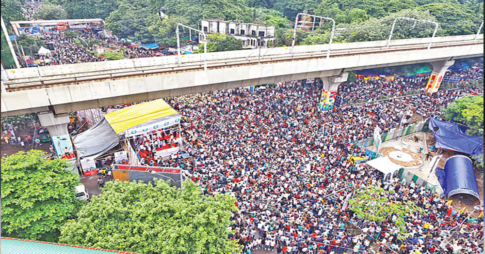 ৯০ দিনের ৩৬ দিনই রাজধানীর সড়ক অবরুদ্ধ