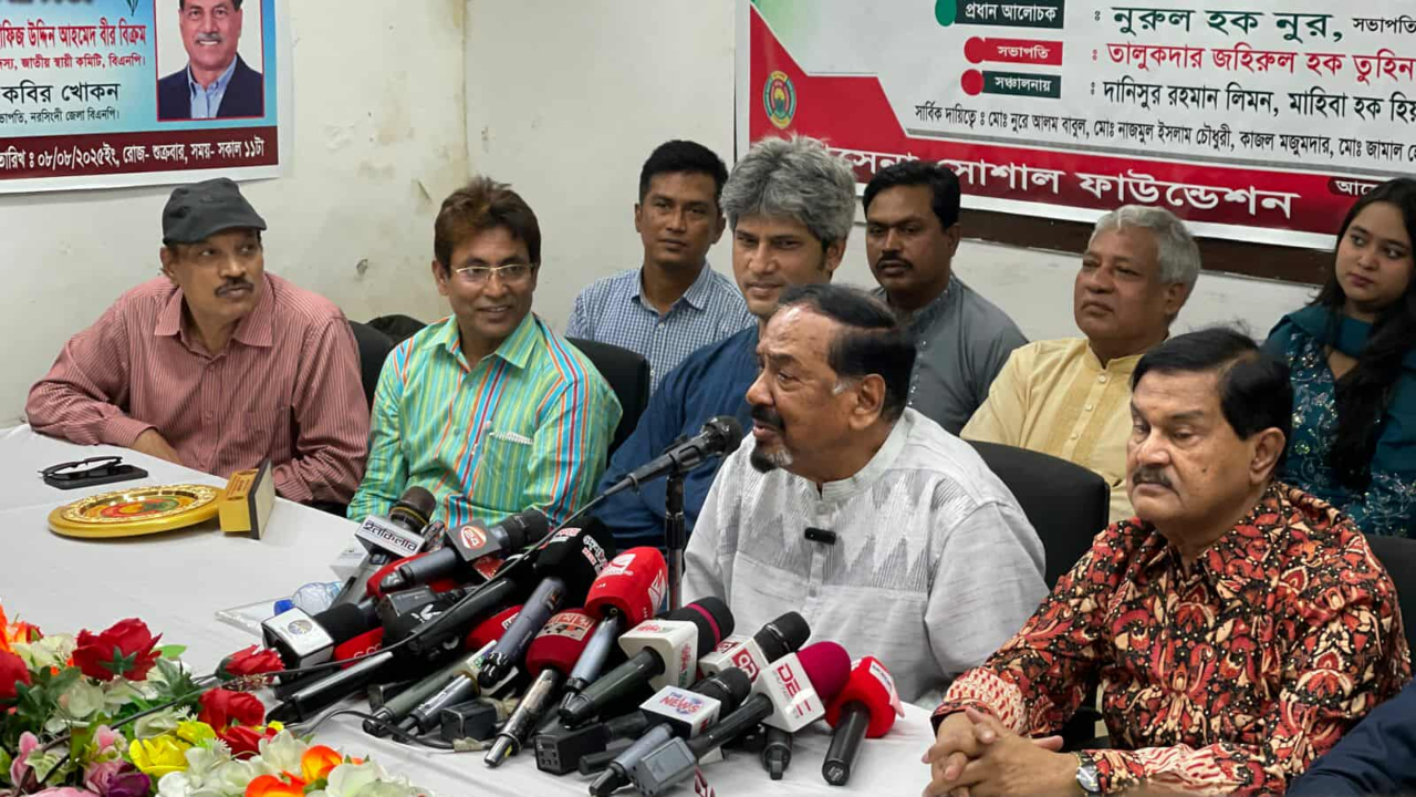 জামায়াত আজব-আজব কথা বলে নির্বাচন   বিলম্বিত করার চেষ্টা করছে : মেজর হাফিজ