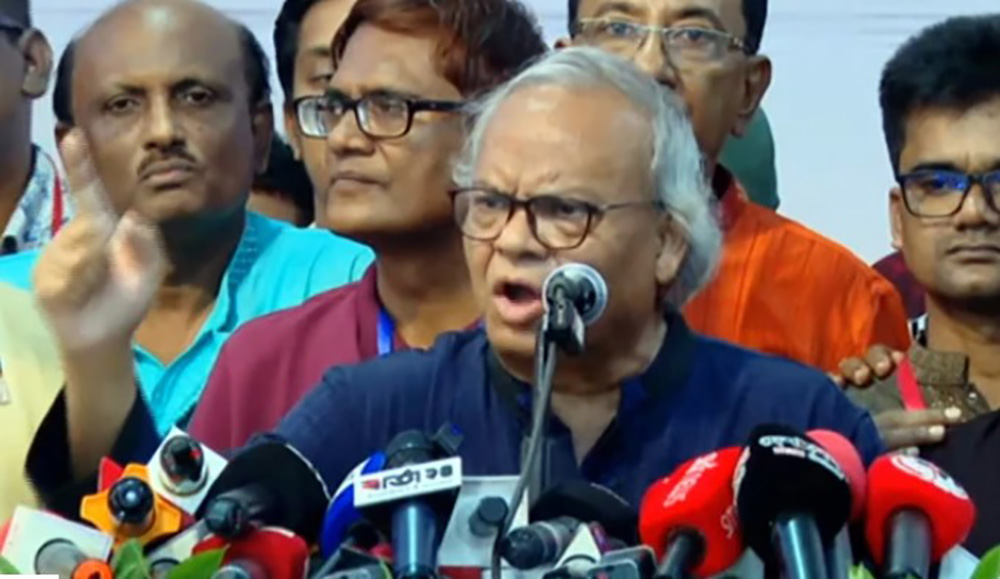 কলকাতার কার্যালয় থেকে শেখ হাসিনা দেশবিরোধী কাজ শুরু করেছেন: রিজভী