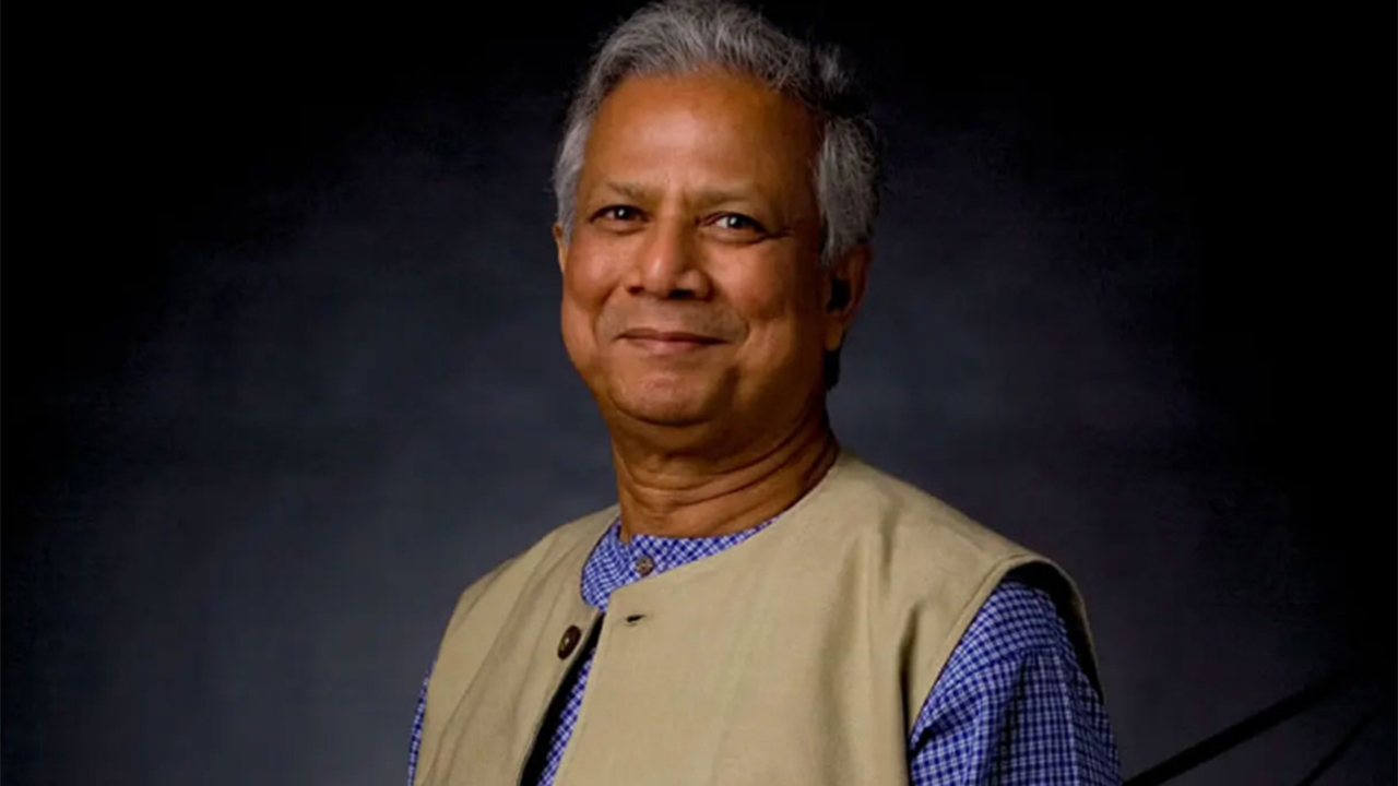 দুপুরে মালয়েশিয়া সফরে যাচ্ছেন প্রধান উপদেষ্টা