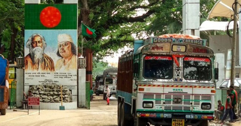 বেনাপোল স্থল বন্দর দিয়ে খরচ বেড়ে যাওয়ার মাছ আমদানি বন্ধ