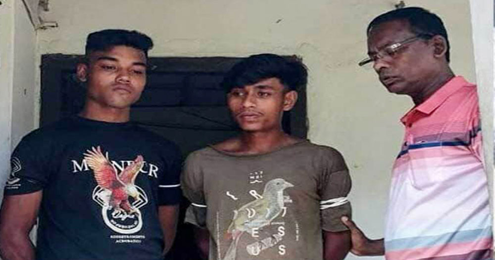 গাছ কাটার দায়ে দুই যুবক গ্রেপ্তার