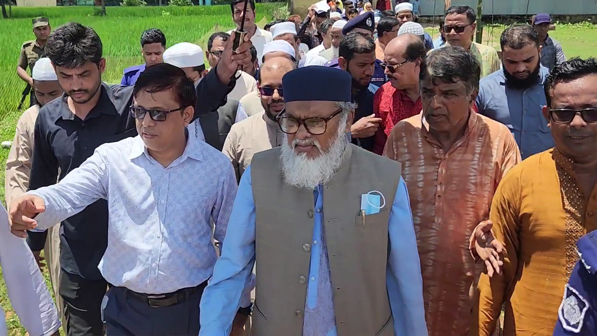 ভোটকে ঘিরে সাম্প্রদায়িক দাঙ্গা সৃষ্টি হওয়ার পরিস্থিতি নেই: ধর্ম উপদেষ্টা