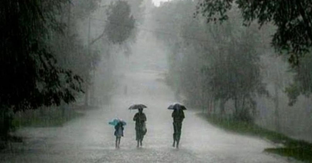 শরতের প্রথম দিনে ঢাকায় বৃষ্টির আভাস
