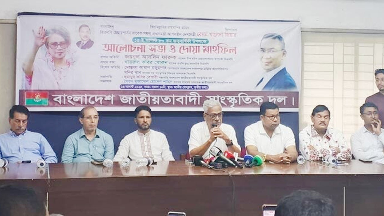 শেখ হাসিনা ভারতে বসে নতুন ষড়যন্ত্রের জাল বুনছেন : ফারুক