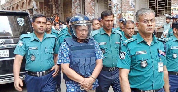 হাসিনার বিরুদ্ধে সাক্ষ্য দিতে ট্রাইব্যুনালে সাবেক আইজিপি মামুন